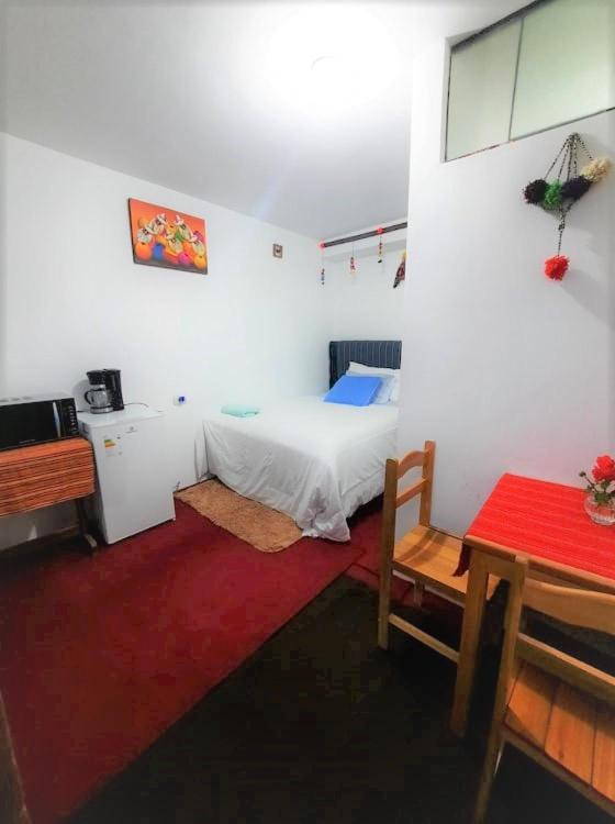Sumaq Quilla Con Baño Privado En Calle San Andrés Centro Pensión Cuzco