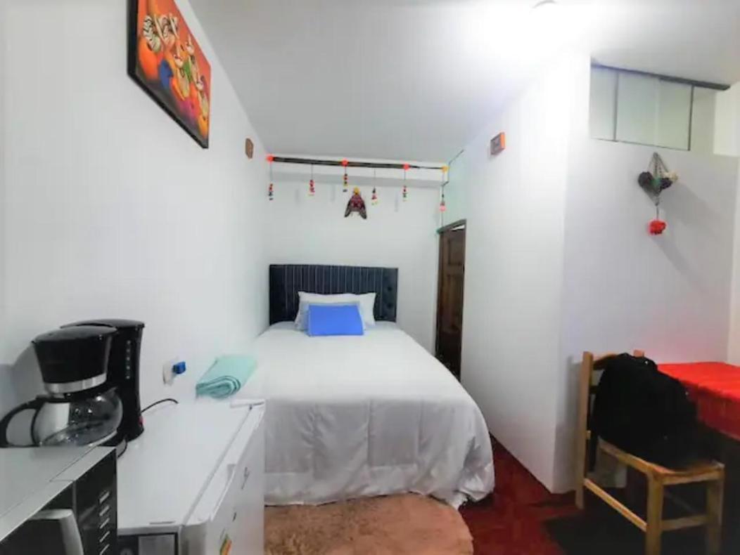Sumaq Quilla Con Baño Privado En Calle San Andrés Centro Pensión