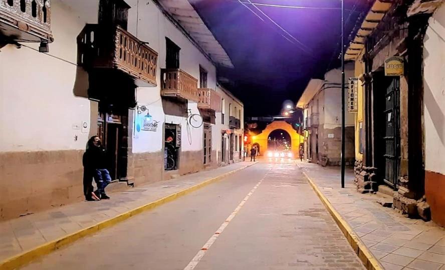 Sumaq Quilla Con Baño Privado En Calle San Andrés Centro Pensión Cuzco